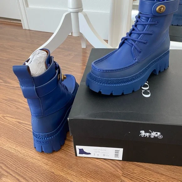 Coach Leather Lug Style Boots with Gold Turnlock Closure in Sapphire Blue 6 - Picture 9 of 11